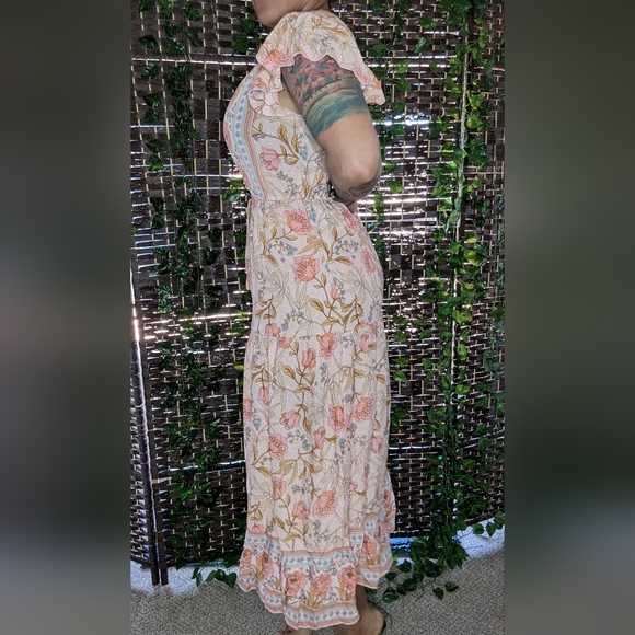 Ruffle-Edged Boho Floral Dress - Picture 7 of 11
